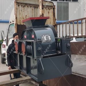 2PGC400X250小型玻璃破碎機(jī)發(fā)往江蘇徐州破碎碎玻璃 2PGC400X250小型玻璃破碎機(jī)發(fā)往江蘇徐州破碎碎玻璃