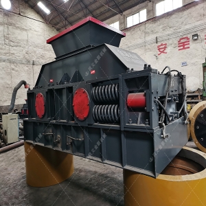 2PG1200x800彈簧式對(duì)輥破碎機(jī)發(fā)往湖北武漢 2PG1200x800彈簧式對(duì)輥破碎機(jī)發(fā)往湖北武漢