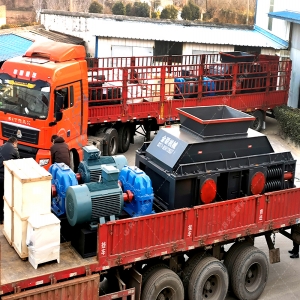 大型2PG1510半自動(dòng)液壓對(duì)輥破碎制砂機(jī)發(fā)貨圖片 大型2PG1510半自動(dòng)液壓對(duì)輥破碎制砂機(jī)發(fā)貨圖片