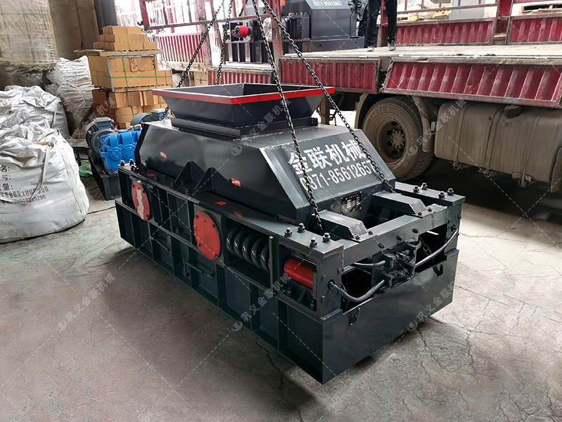 對輥破碎機破1噸礦石消耗多少電？