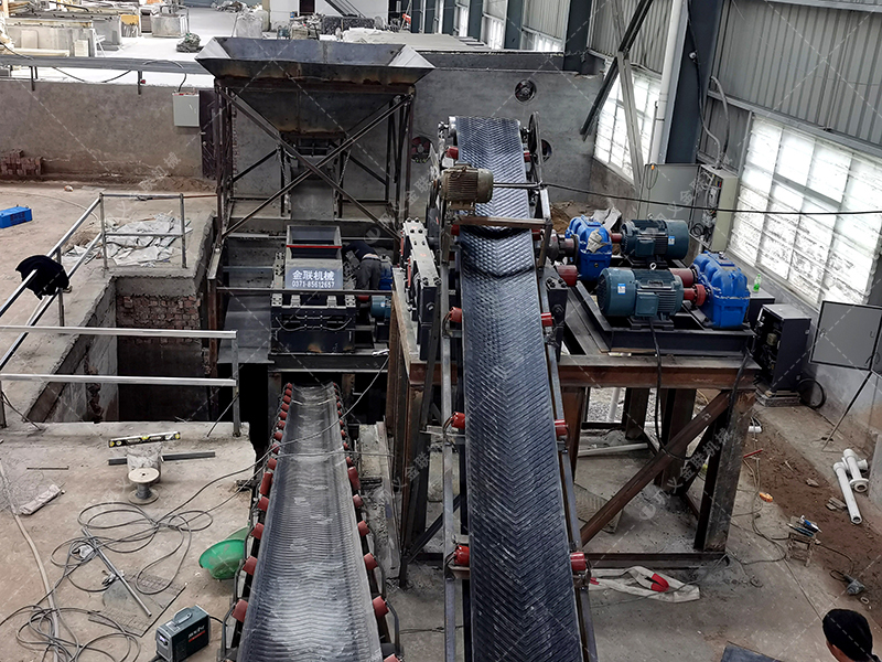 對輥破碎機破1噸礦石消耗多少電？