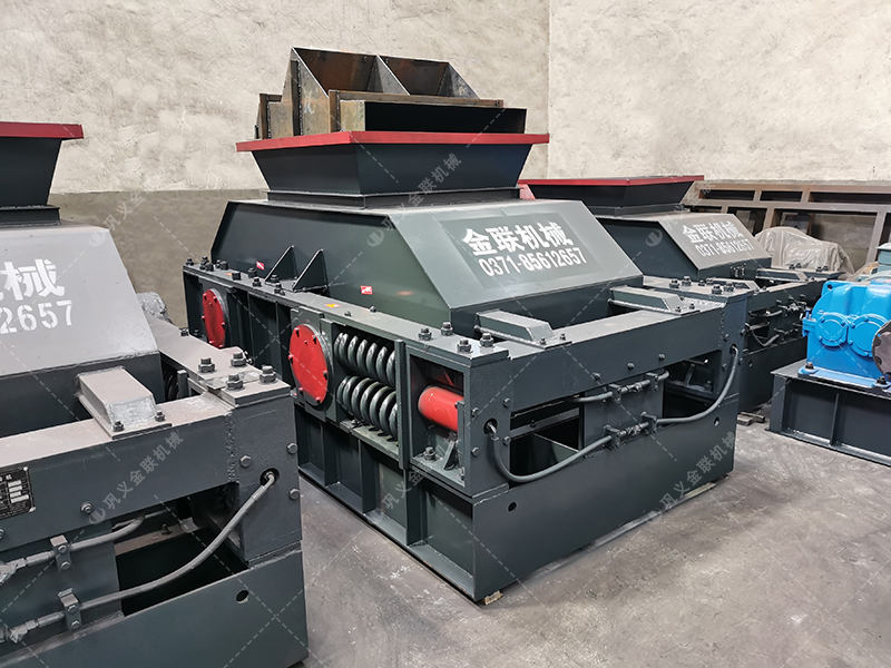 半自動2PG1200x800大型液壓對輥破碎機發往河南鄭州