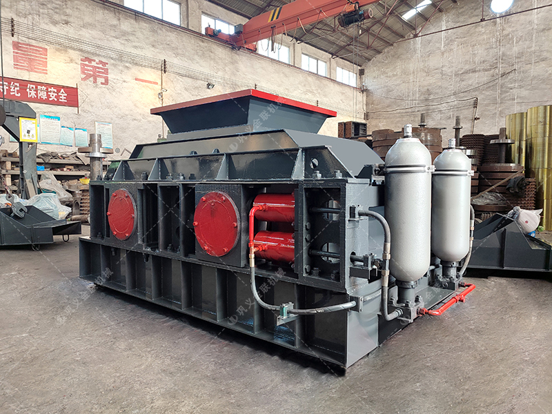 中型2PG1000x700液壓對輥制砂機發貨 發往湖南