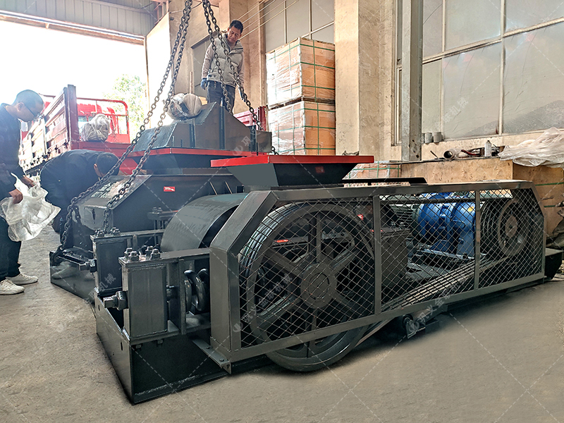 2PG610x400型組合對輥制砂機發貨