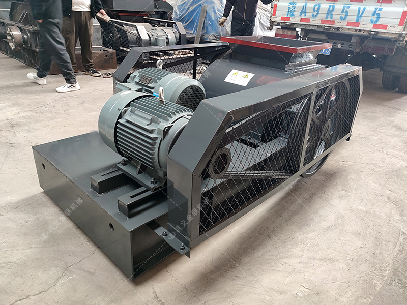 狼牙齒輥破碎機如何實現焦炭'大塊進,勻粒出'的理想轉化? 狼牙齒輥破碎機如何實現焦炭'大塊進,勻粒出'的理想轉化?